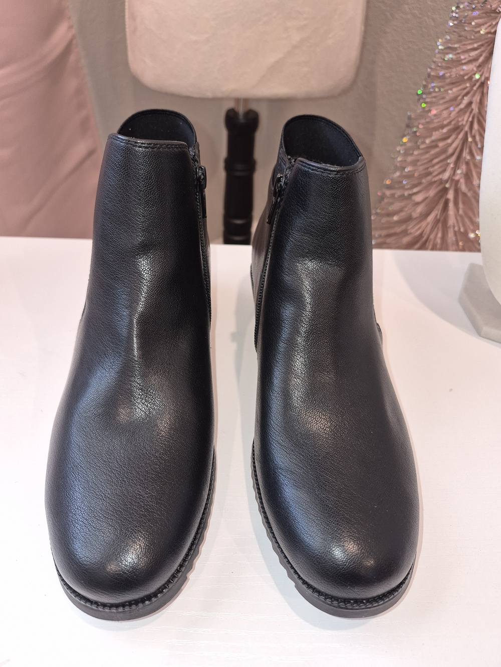 Cliffs by WHITE MOUNTAIN Black Smooth Leather Ankle Booties